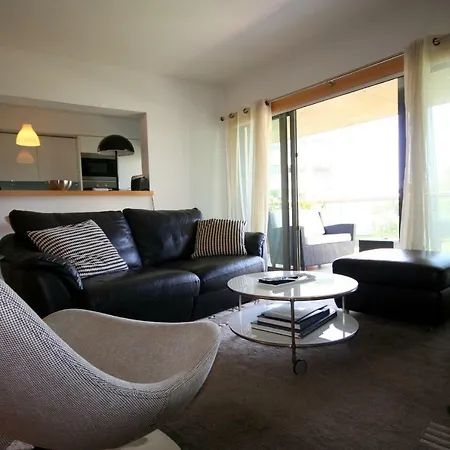 Modern Cascais