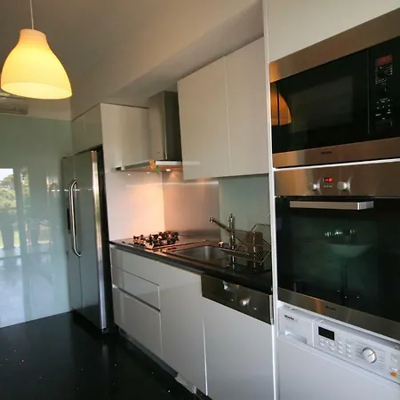 Modern Apartment *